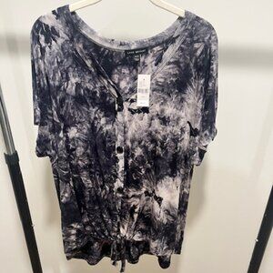 Monochrome Twist Tie-Front Button-Up